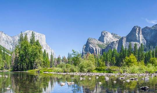 El Capitan rock formation - Yosemite National Park